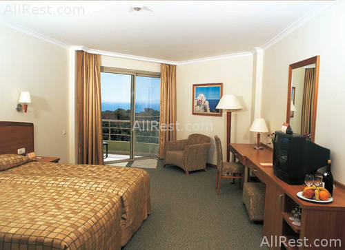 Maritim Pine Beach Resort 12